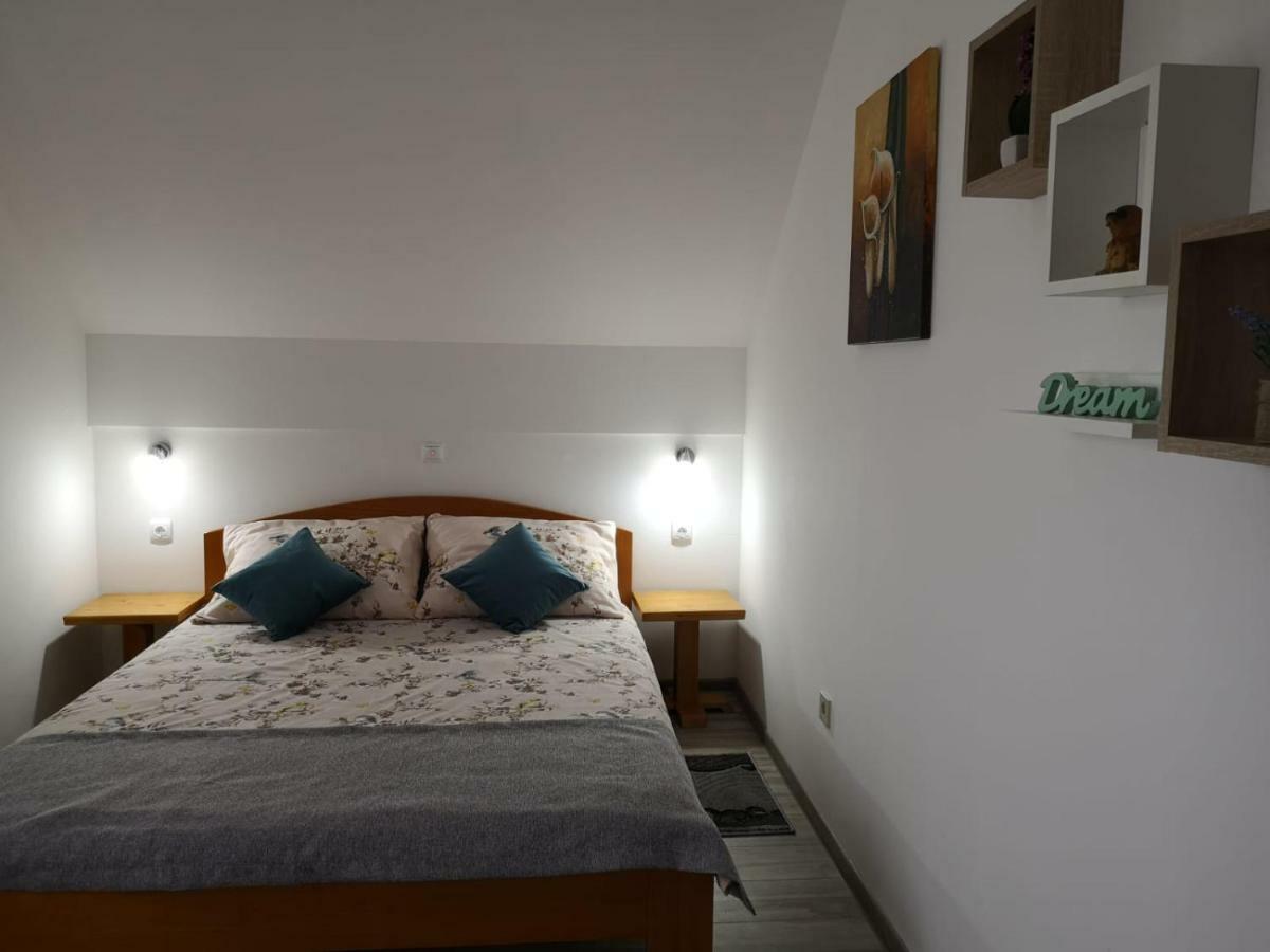 Apartment Andrea Smoljanac Luaran gambar